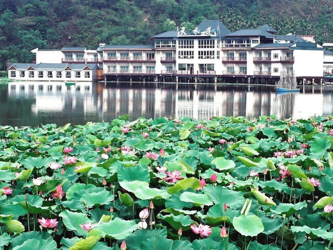 Lakeside Resort Nantou Buitenkant foto