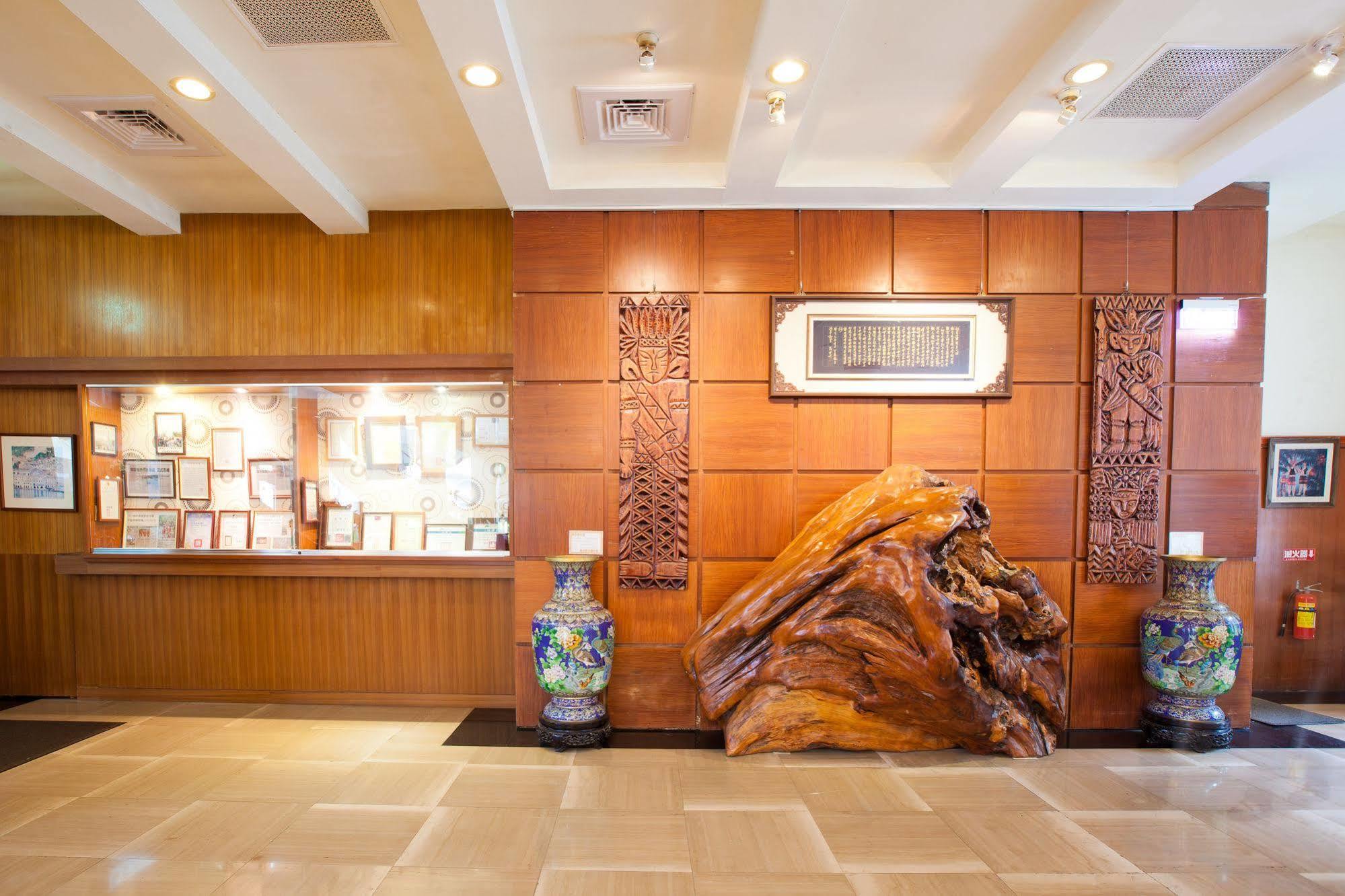 Lakeside Resort Nantou Buitenkant foto