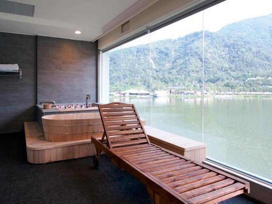Lakeside Resort Nantou Buitenkant foto